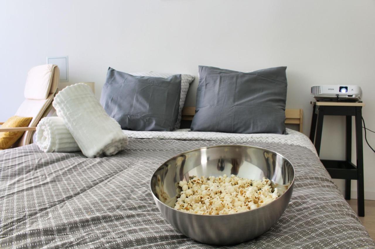 Apartament Studio Videoprojecteur & Popcorn - Proche Victoire Bordeaux Zewnętrze zdjęcie